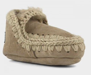 mou boot für kids in der farbe camel von der seite mit einer baigen naht