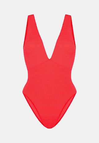 Sorbet Island Ariel One Piece in Strawberry aus flexiblem Crinkle-Stoff. One Size (XS–XXL, Cup A–G) mit komfortabler Passform – ideal für Strand, Pool und Sommerreisen. Artikel