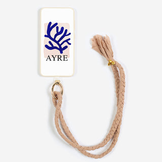 der beige azalee keychain der marke ayre der marke ayre aus geflochtener baumwolle und hier mit einer schönen korallen illustration und dem logo von ayre